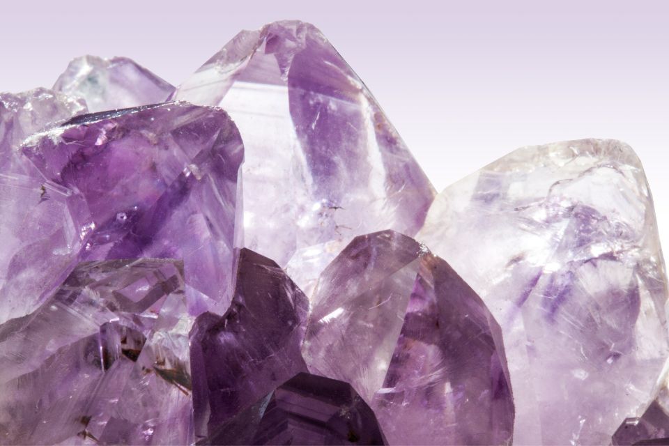 Pedra Ametista: Significado do Cristal da Transmutação Energética