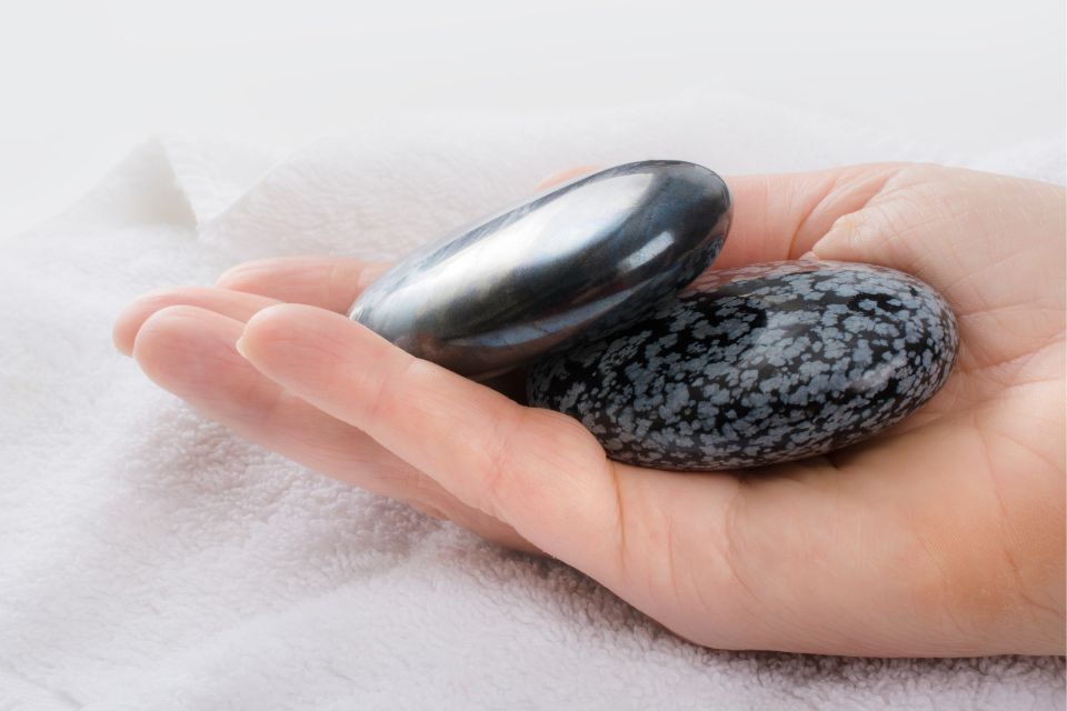 Obsidiana: Significado da Pedra da Intuição e da Energia Pessoal