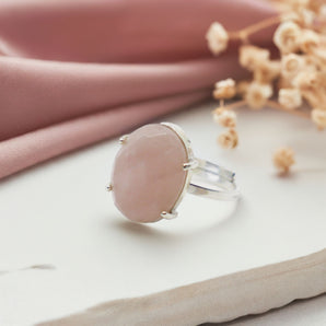 Anéis com Pedras Naturais: Anel com Pedra Rosa - Quartzo Rosa