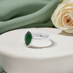 Presentes para Virginianos: Anel com Jade Verde