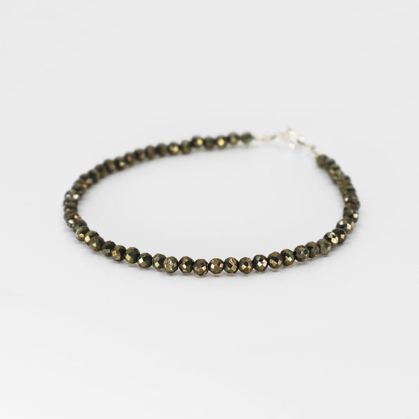 Presentes para Librianos e signo de Libra: Pulseira com Pirita