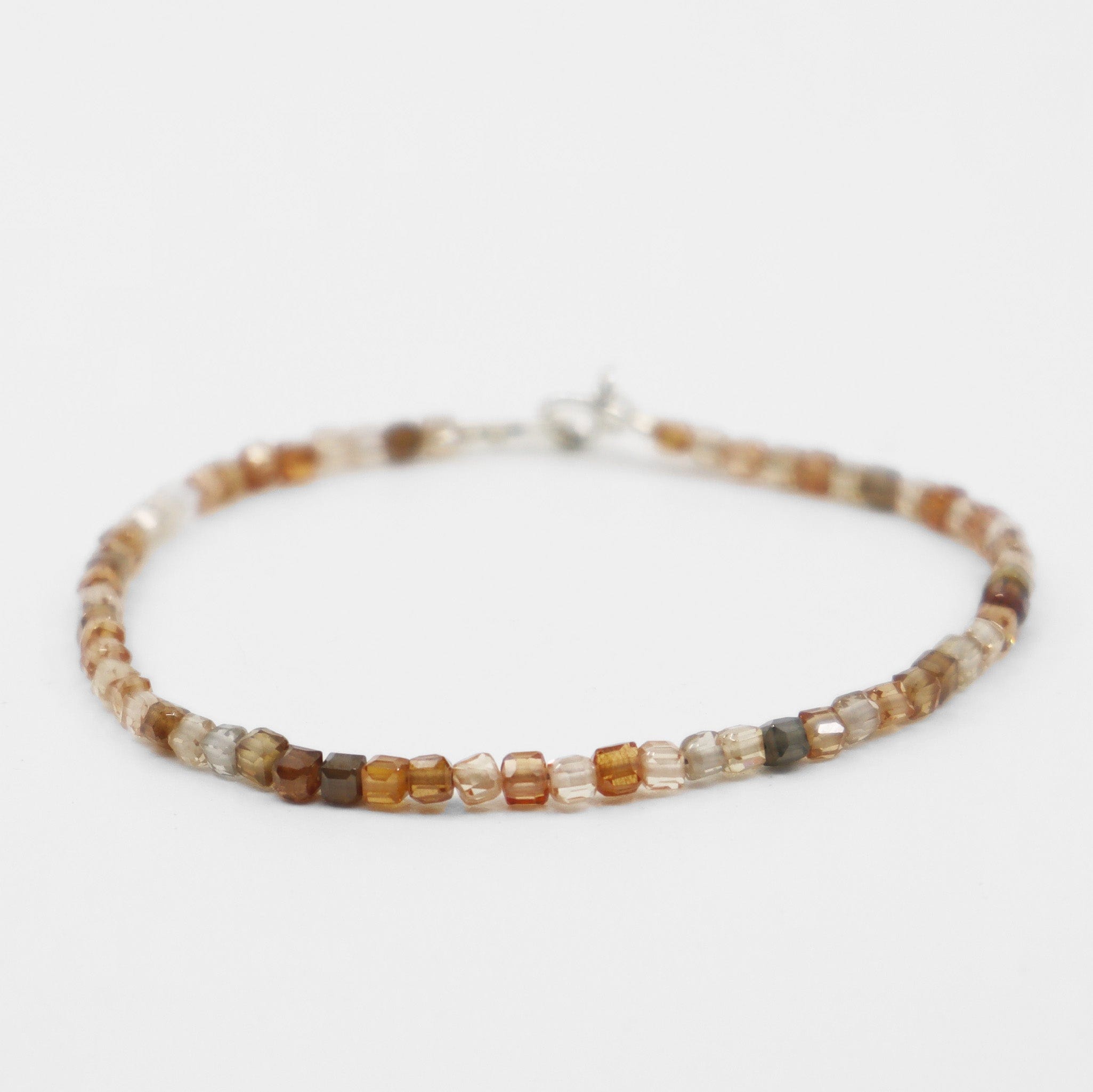 Pulseira de Quartzo Rutilo Facetado Pulseiras com Pedras Comprar na Loja WeMystic