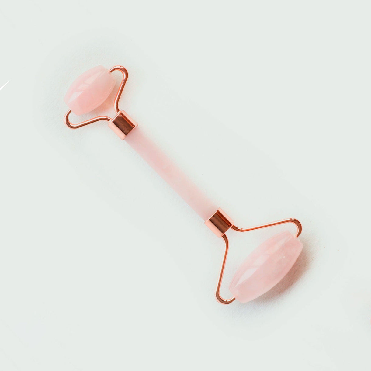 Presentes para Taurino: Roller de Quartzo Rosa